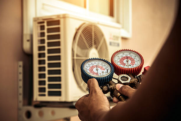 Professional Ductwork Repair technician working in College Park, GA